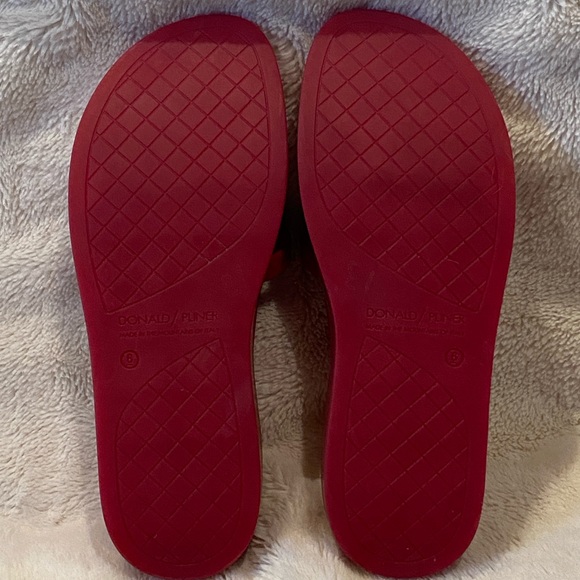 Donald Pliner Bondi Platform Jelly Sandals Slip-on Slides Shoes Red Size 6 EUC - Picture 14 of 14